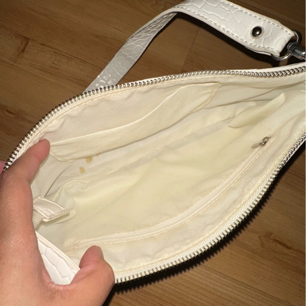 Croc-Embossed Handbag - Picture 3 of 3